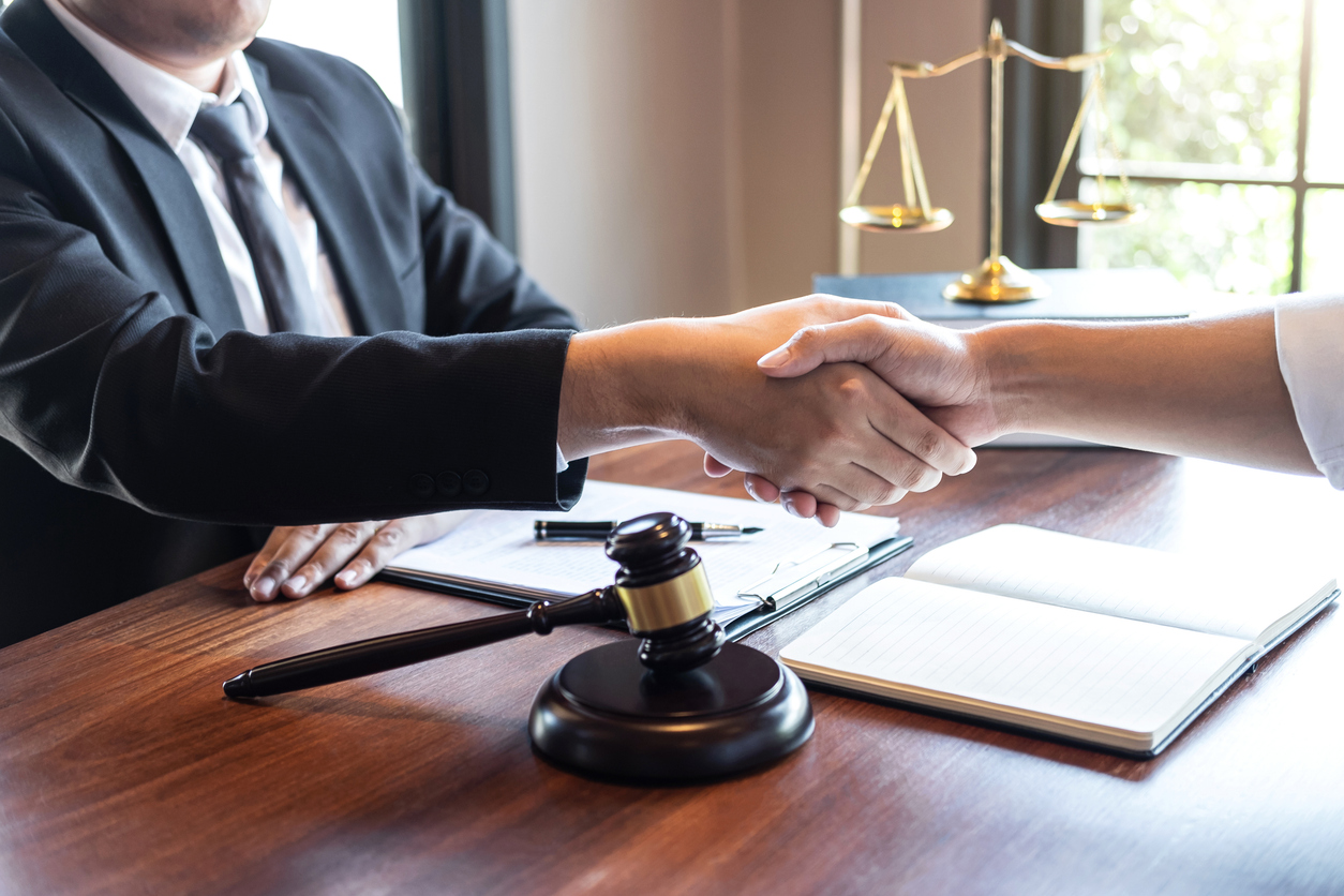 Legal and Financial Knowledge Strengthens Mediation