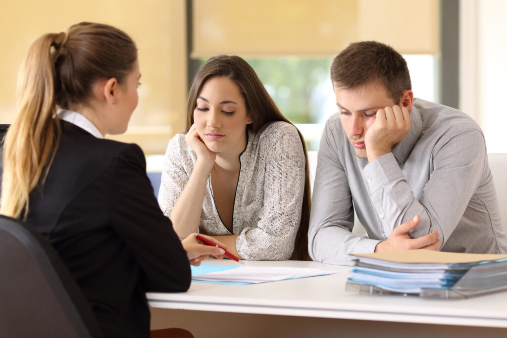 Carrollwood divorce mediator meeting with client
